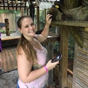 Meet your Posher, Bethanie